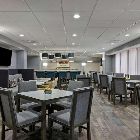 Hampton Inn San Antonio Downtown Екстериор снимка